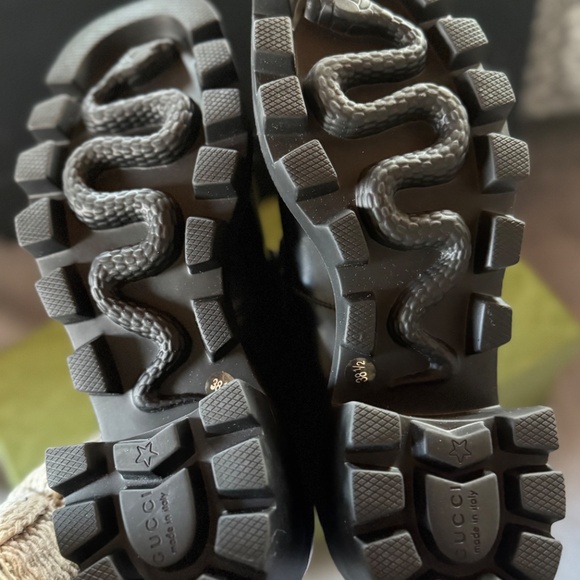 Gucci Loafer Black Gold Women's size 38.5 - Rare - Picture 13 of 15